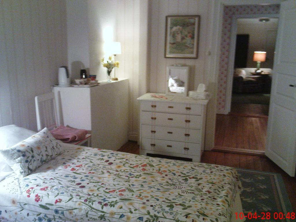 Sparrens Bed And Breakfast Fiskesa Quarto foto