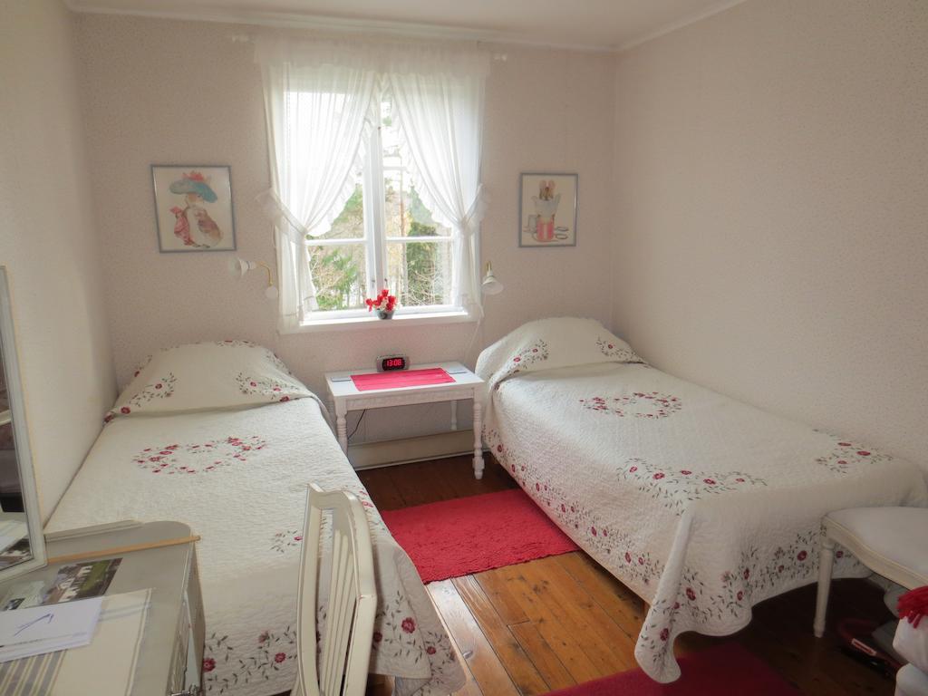 Sparrens Bed And Breakfast Fiskesa Quarto foto