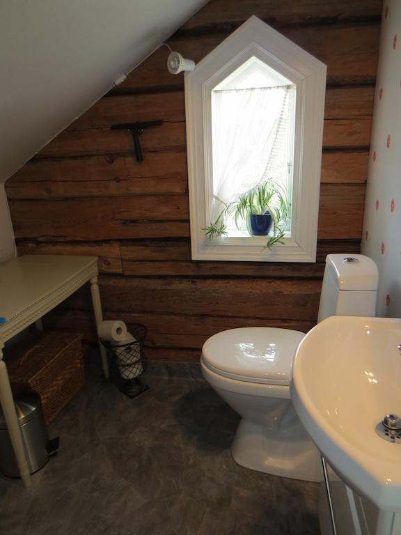 Sparrens Bed And Breakfast Fiskesa Quarto foto